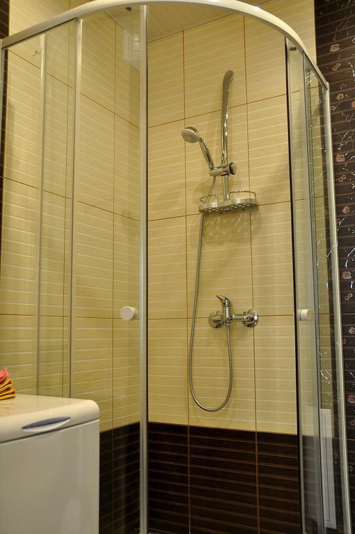 Apartments Lesi Ukrainki 25 ลวีฟ ภายนอก รูปภาพ